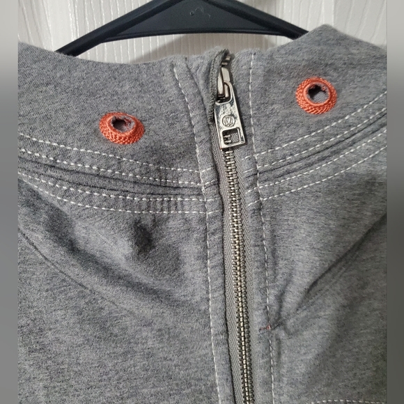 ๐ Lululemon Scuba sz 4 - Picture 2 of 8